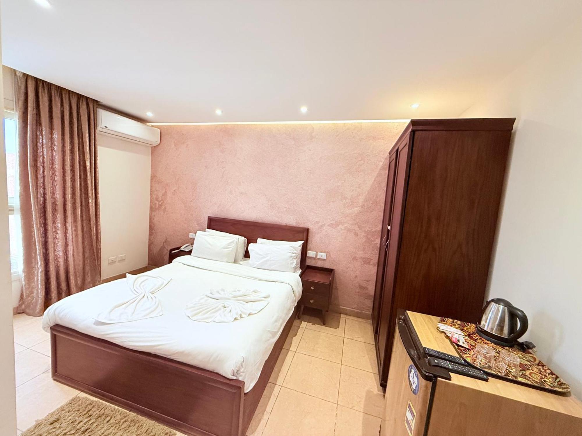King Khafren View Inn Kafret el-Gabal Exterior foto